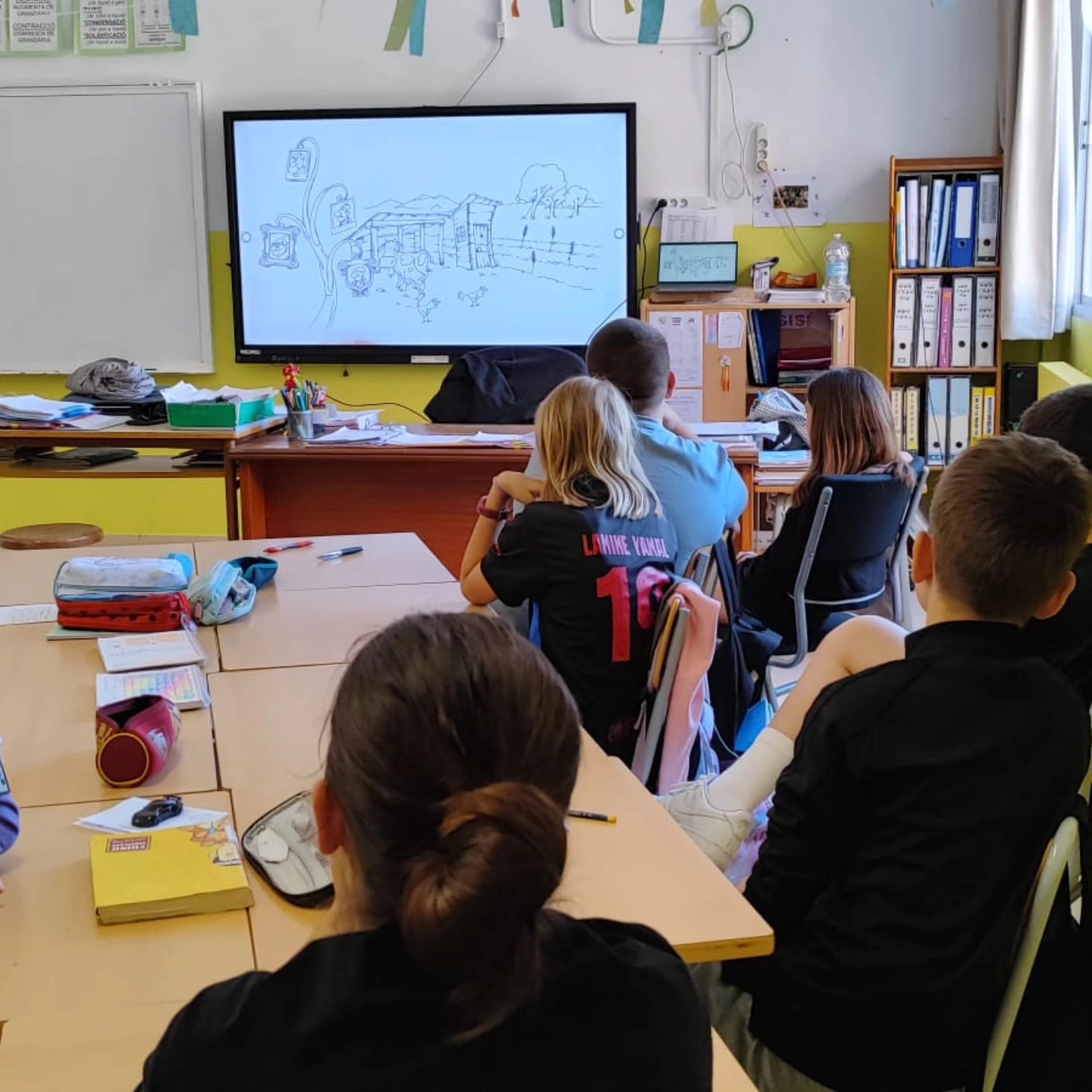 6è de primària de l’ Escola Sant Jordi de l’Ametlla de Mar participant en el Programa Educatiu del BSC 2025